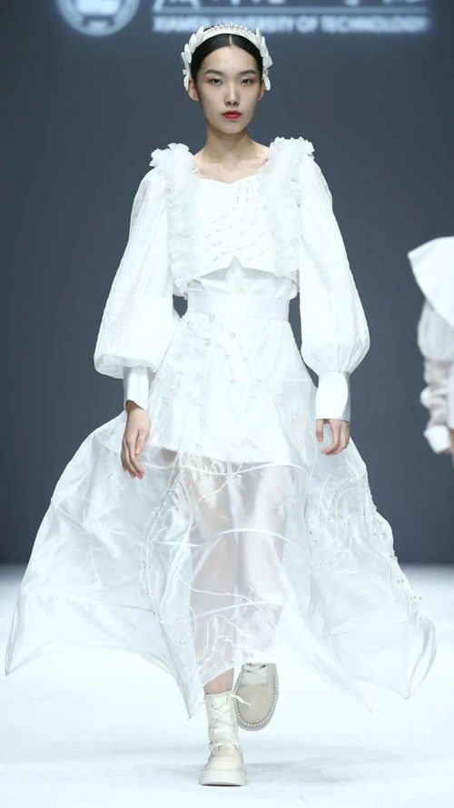 2021大學(xué)生時(shí)裝周服裝設(shè)計(jì)畢業(yè)作品發(fā)布Day3 多元文化碰撞下的創(chuàng)新表達(dá)